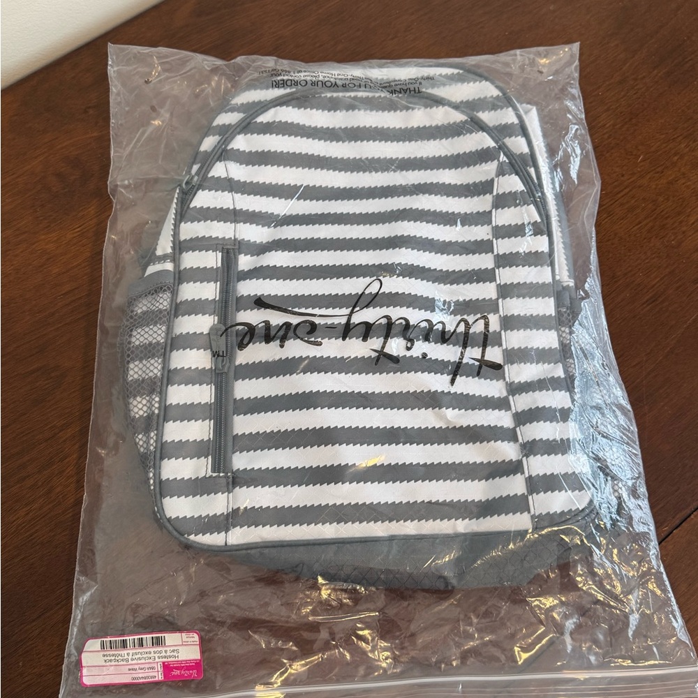 Thirty-One Backpack in Grey Wave